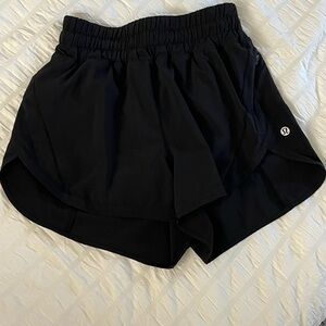 Lululemon tracker shorts 3 inch size 4